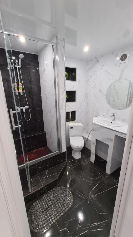 Apartaments On Prospekt Mira 35 Krivoy Rog Εξωτερικό φωτογραφία